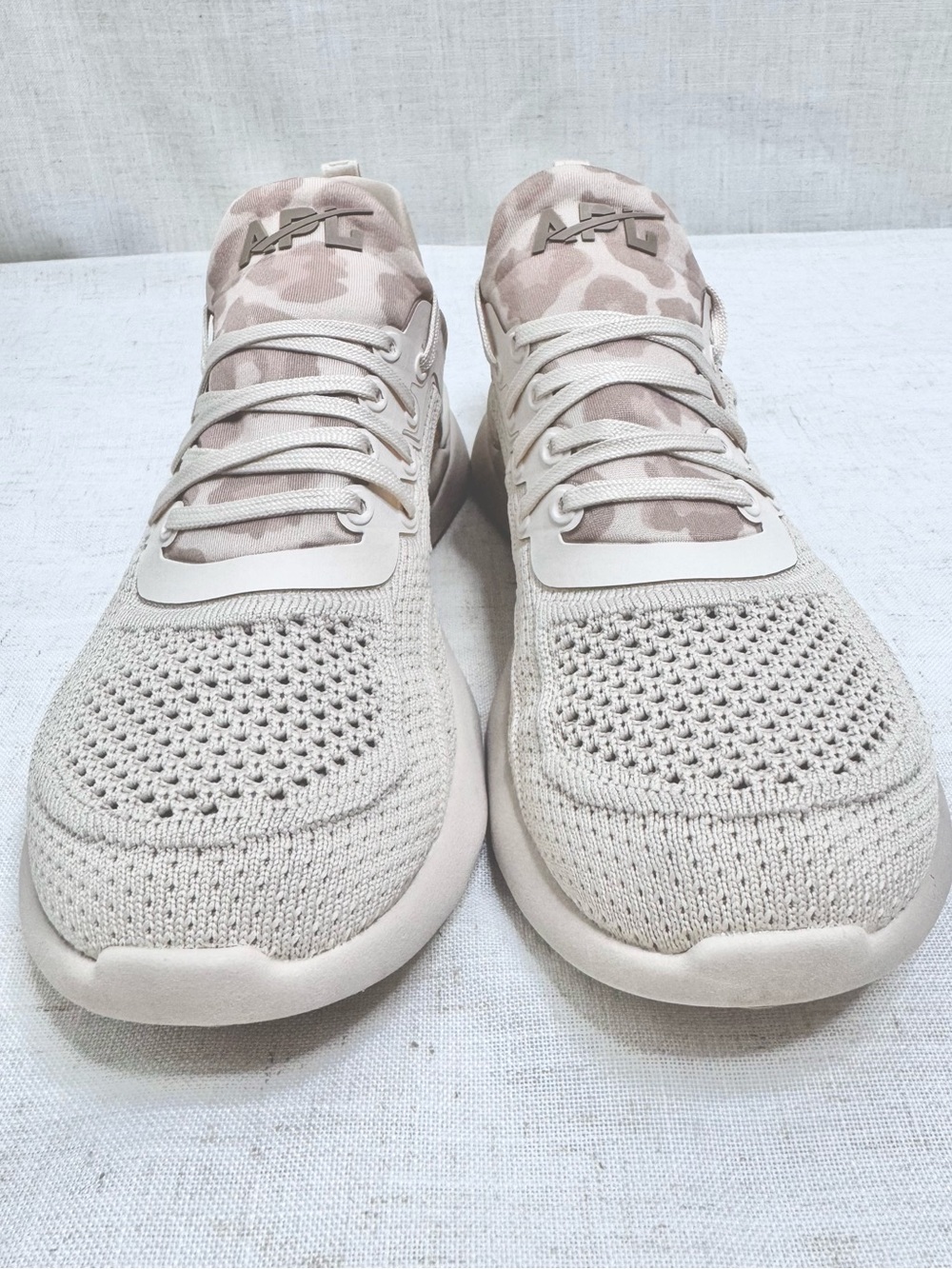 APL TechLoom Tracer Knit Sneakers Beach Almond Leopard Women's Size 7 - Picture 7 of 12
